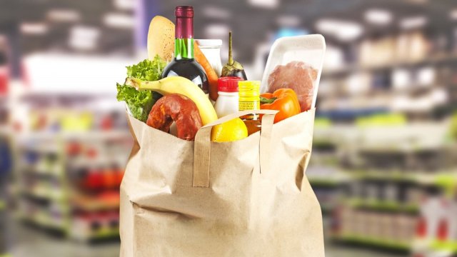 Повышенный спрос на доставку продуктов зафиксирован в супермаркетах Москвы