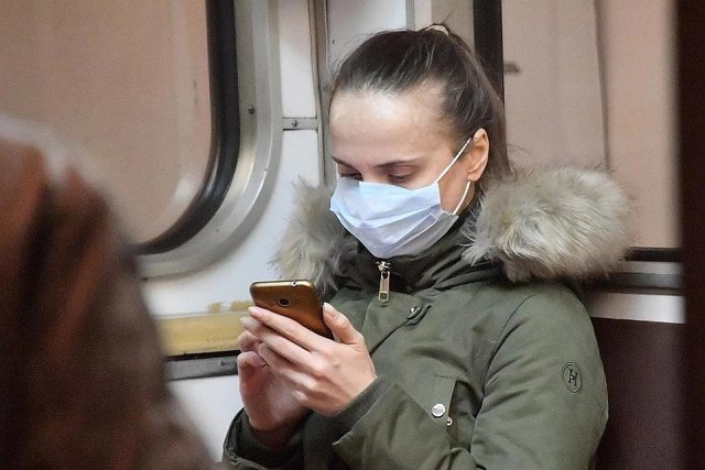 Контроль над россиянами с коронавирусом будут осуществлять посредством мобильного приложения