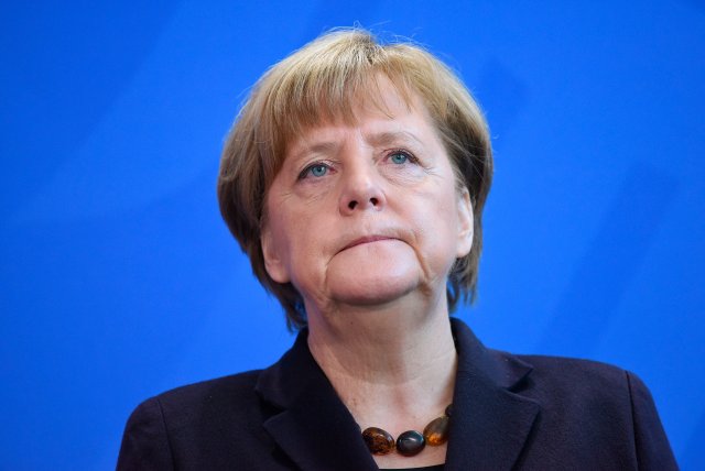 Ангела Меркель вернулась к работе после карантина