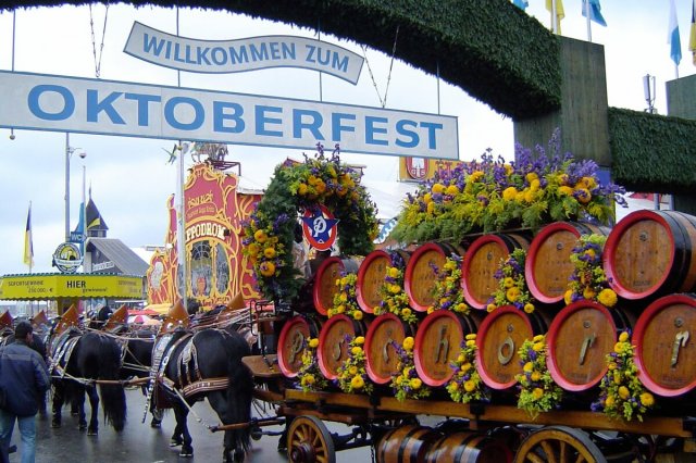 В Германии сообщили об отмене традиционного «Октоберфеста»