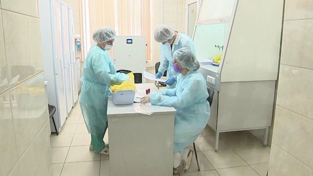 Более 50 случаев заражения коронавирусом в Астрахани зафиксировали за прошедшие сутки