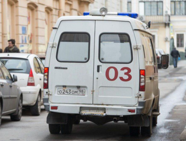 На врачей «скорой помощи» напали в Санкт-Петербурге