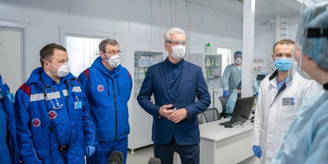Сергей Собянин посетил дополнительные корпуса для больных коронавирусом
