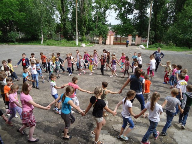 Работу летних пришкольных лагерей временно отменили в Орловской области