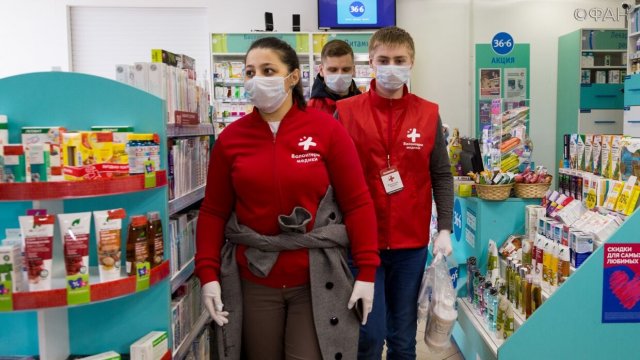 Медикаменты для людей с хроническими заболеваниями продолжат доставлять на дом в Москве