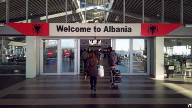В Албании сообщили о введении безвизового режима для Россиян
