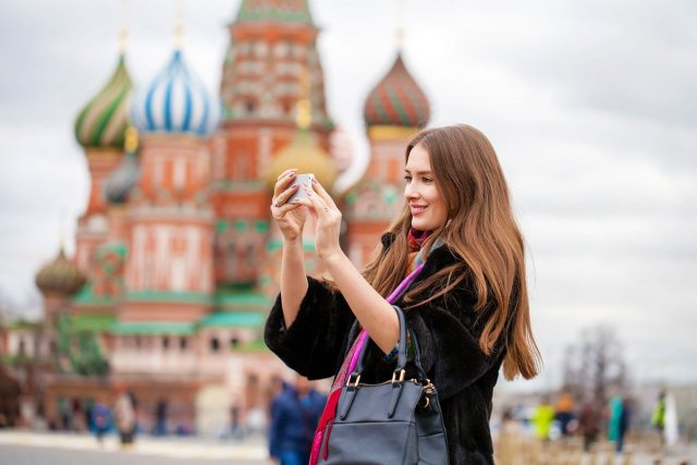 Медведев отметил, что пандемия коронавируса стала стимулом развития туризма внутри страны