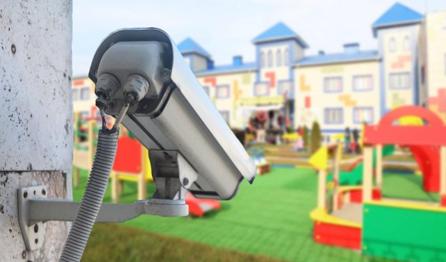 Администрация Ханты-Мансийска взяла на рассмотрение вопрос об установке камер на детских площадках