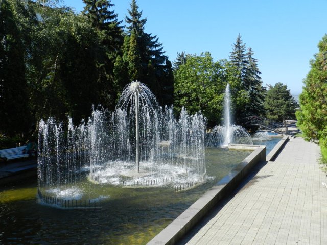 Жителей Пятигорска призвали отказаться от купания в фонтанах