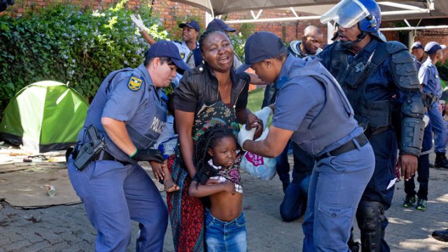 В ЮАР зафиксирована смерть 5 человек при захвате заложников