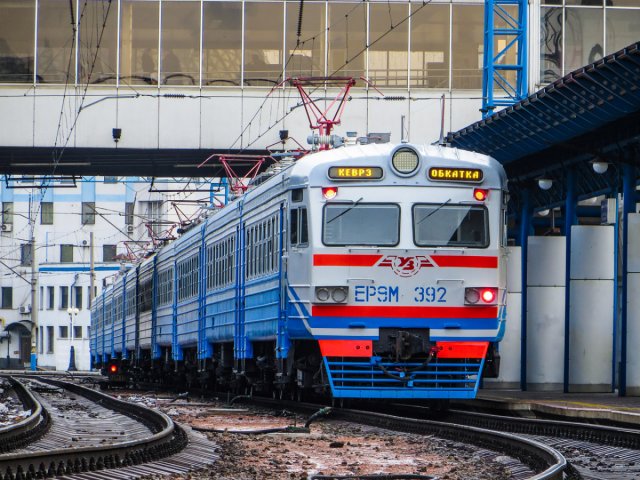 На Украине ради популярности в Instagram мужчины обстреляли поезд