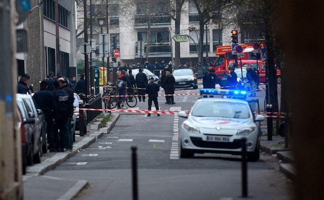 Расследованием нападения на людей в Париже занимаются сотрудники прокуратуры по делам о терроризме