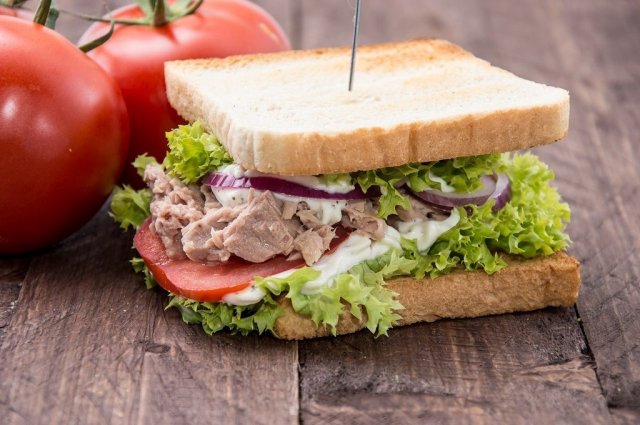 Могут ли бутерброды быть полезными, об этом рассказал кардиолог
