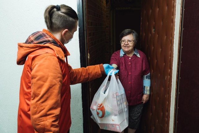 Пожилым людям в Ульяновской области окажут помощь в доставке продуктов
