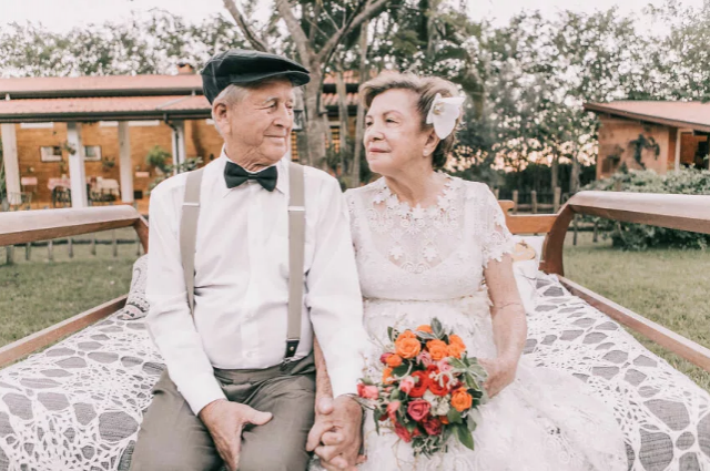 Люди старше 60 лет стали чаще вступать в браки