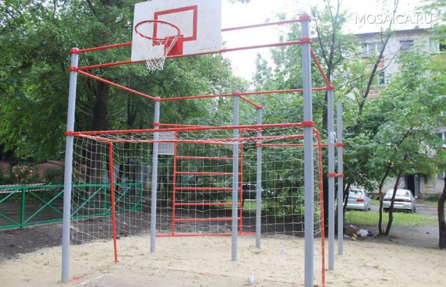 Сотрудники прокуратуры ЕАО распорядились о проведении ремонтных работ сельской игровой площадки