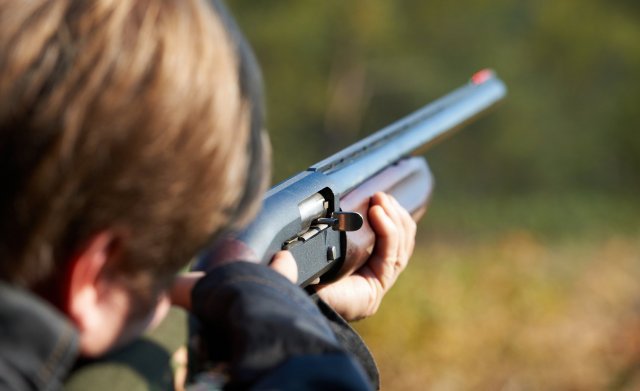 Несовершеннолетний в Сибири случайно застрелил друга во время охоты