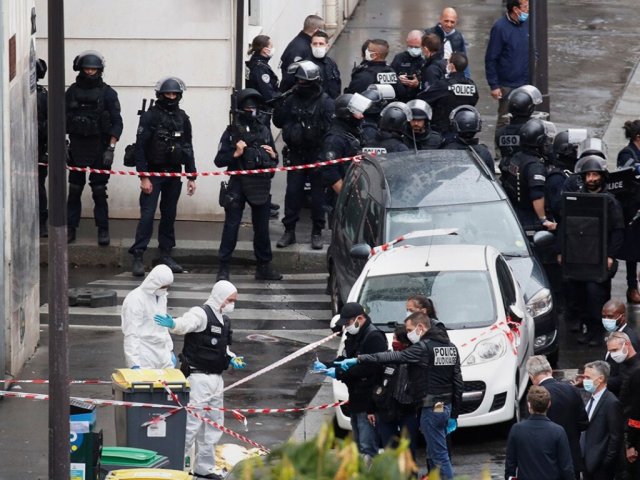 Во Франции сообщили о задержании трёх человек по делу об убийстве учителя истории