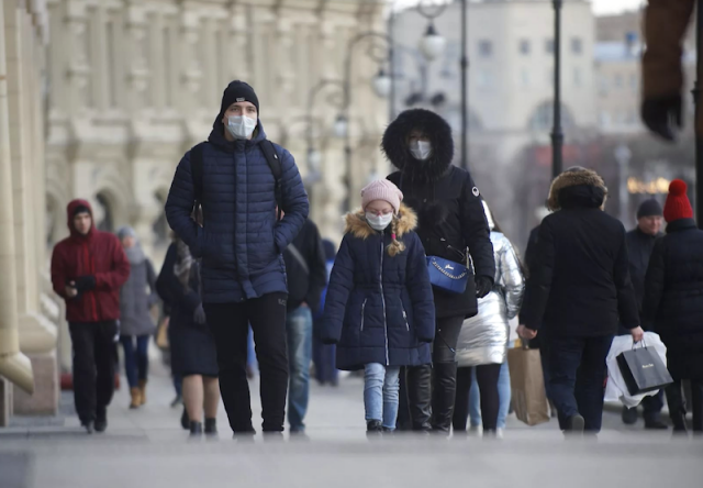 Новые ограничения по коронавирусу будут введены в Санкт-Петербурге