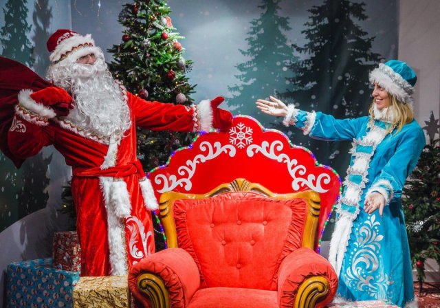 Онищенко рекомендует не приглашать на новый год Деда Мороза