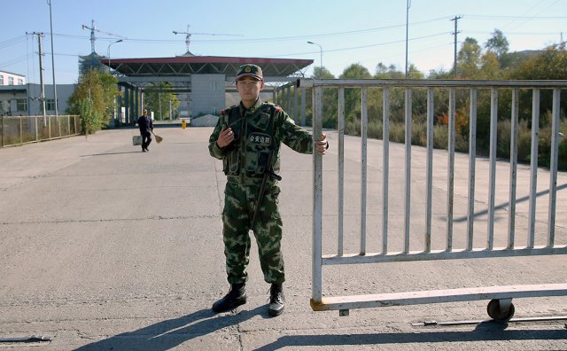 Китайский город на границе с Россией закрывается из-за коронавируса