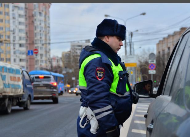 Массовая погоня за нарушителем ПДД была устроена в Санкт-Петербурге
