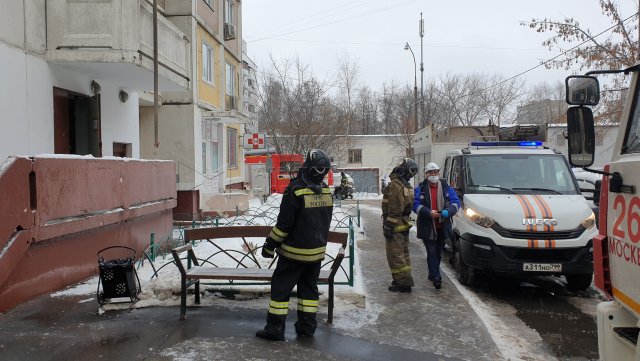 В Москве в результате пожара в квартире погибли 4 человека