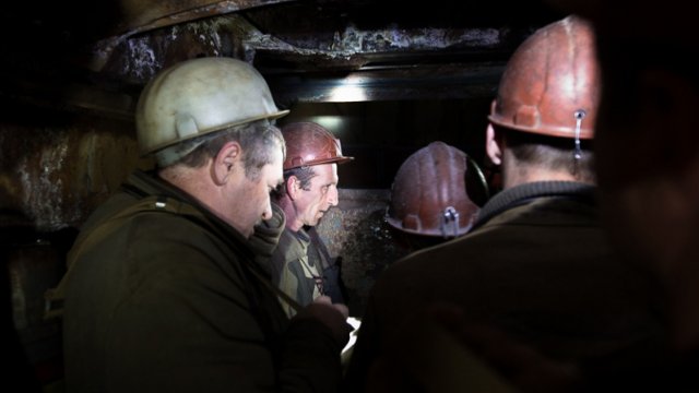 В шахтах на Кузбассе пришлось эвакуировать горняков из-за задымления