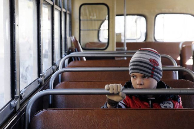 В Южно-Сахалинске водителя обвиняют в том, что он насильно высадил ребёнка из автобуса