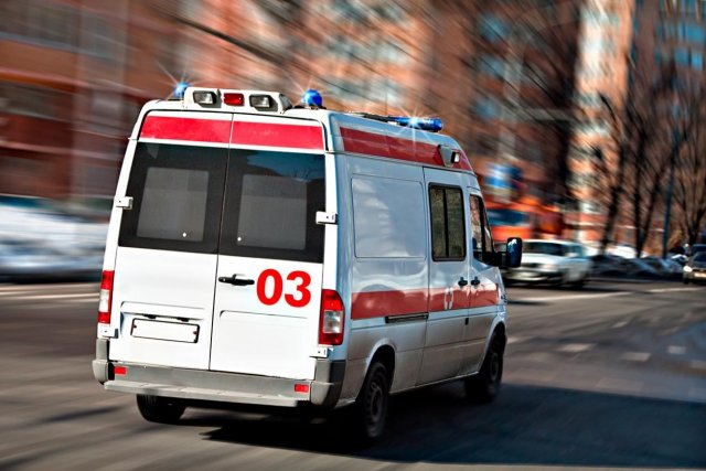В Санкт-Петербурге работник скорой помощи смертельно покалечил пациента