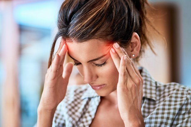 Несколько нестандартных причин головной боли назвал невролог