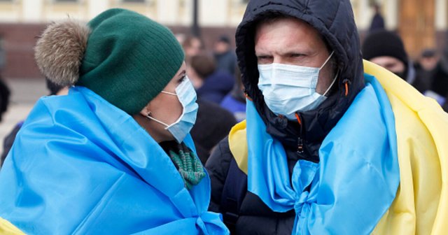 На Украине выразили сомнения в том, что вакцина против коронавируса поможет прекратить пандемию