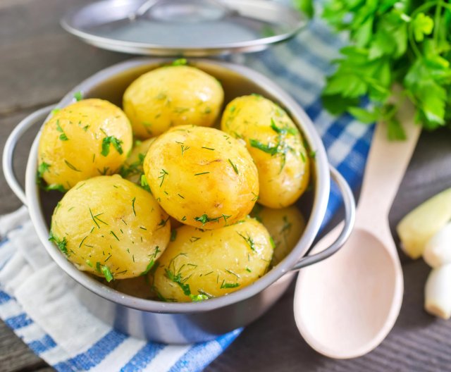 Диетолог дала рекомендации о том, как употреблять в пищу картофель без вреда для фигуры