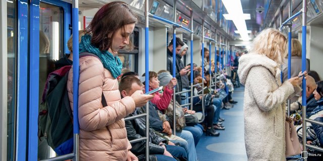 Житель Москвы напал на пенсионера без медицинской маски в метро
