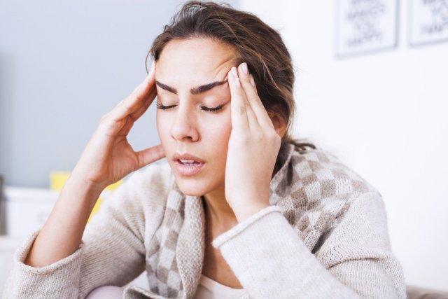 О причинах головной боли в весеннее время рассказал специалист