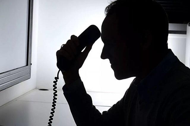 Житель Астрахани потерял около 700 тысяч рублей из-за телефонного мошенничества