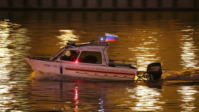 В Москве была спасена женщина, которая едва не утонула в Москве-реке