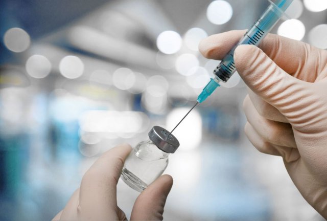 Иностранные студенты, при вакцинации от коронавируса, отдают предпочтение российской вакцине