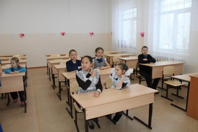 В правительстве России требуют ликвидировать третьи смены в школах