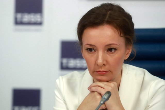 Кузнецова прокомментировала вопрос о суррогатном материнстве в России для иностранцев