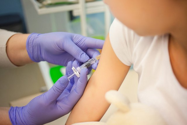 В Греции зафиксирована смерть после вакцинации против коронавируса