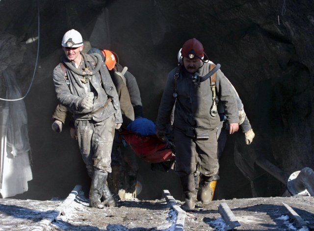 Рабочие в Ростовской области погибли, отравившись метаном