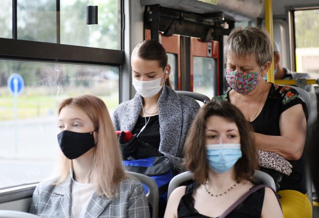 Контроль за ношением медицинских масок планируется увеличить в Москве