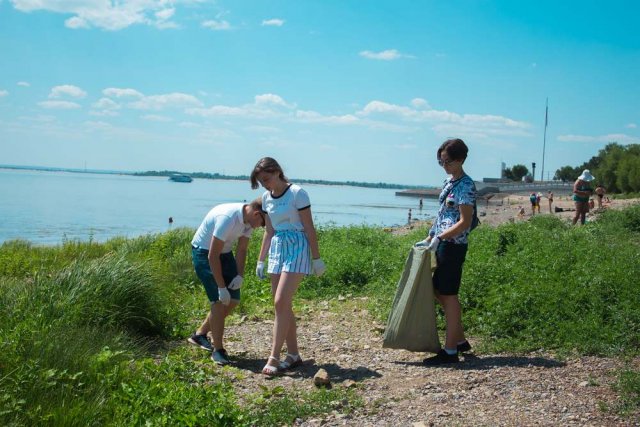В Тверской области была проведена очитка берега Волги от мусора