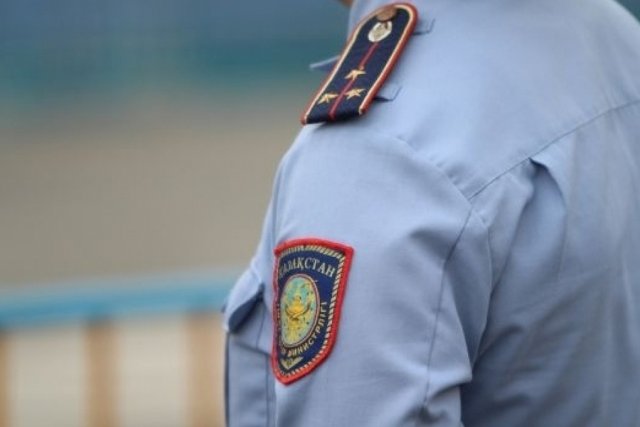 Сотрудники казахстанского аэропорта в Алма-Ате задержаны за продажу отрицательных тестов COVID-19