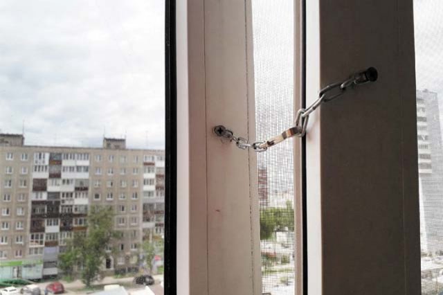 В Башкирии погиб ребёнок в возрасте 4 лет, выпав из окна