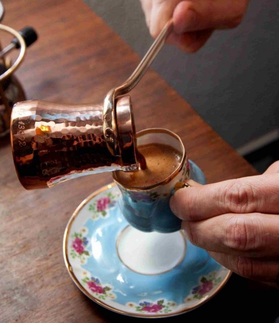 Незвано несколько способов, благодаря которым утренний кофе можно сделать вкуснее и ароматнее