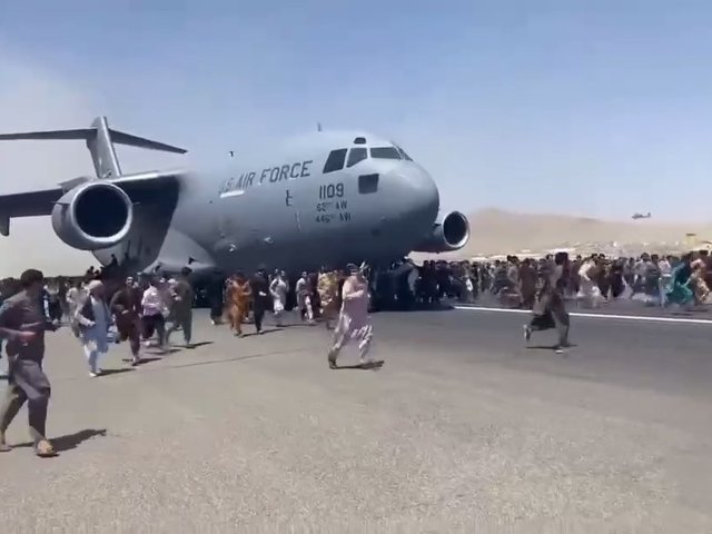 Самолёт ВСУ не смог осуществить посадку в аэропорту Кабула для эвакуации украинцев