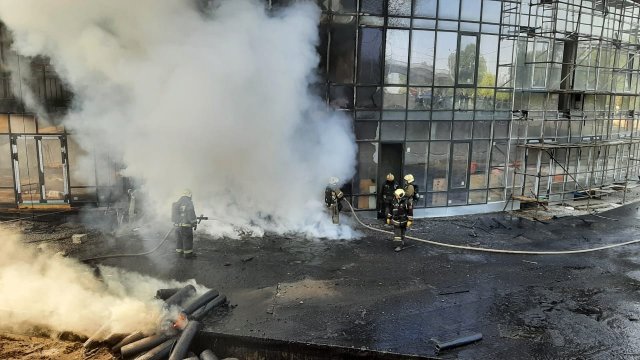 Крупный пожар зафиксирован в Воронеже в здании строящегося ЖК