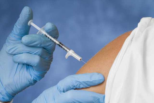 Мурашко прокомментировал возможность единовременной вакцинации от гриппа и коронавируса